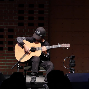 国内少女第一次开包视频
